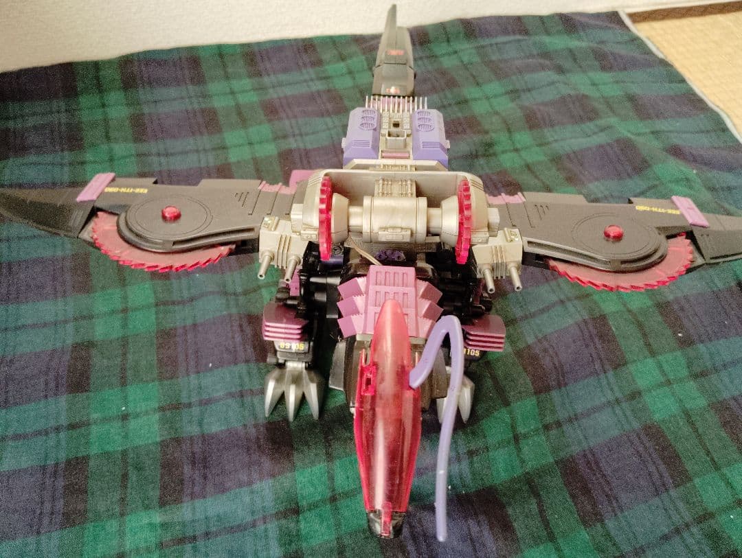 【可動 発光】旧 ゾイド　ギルベイダー