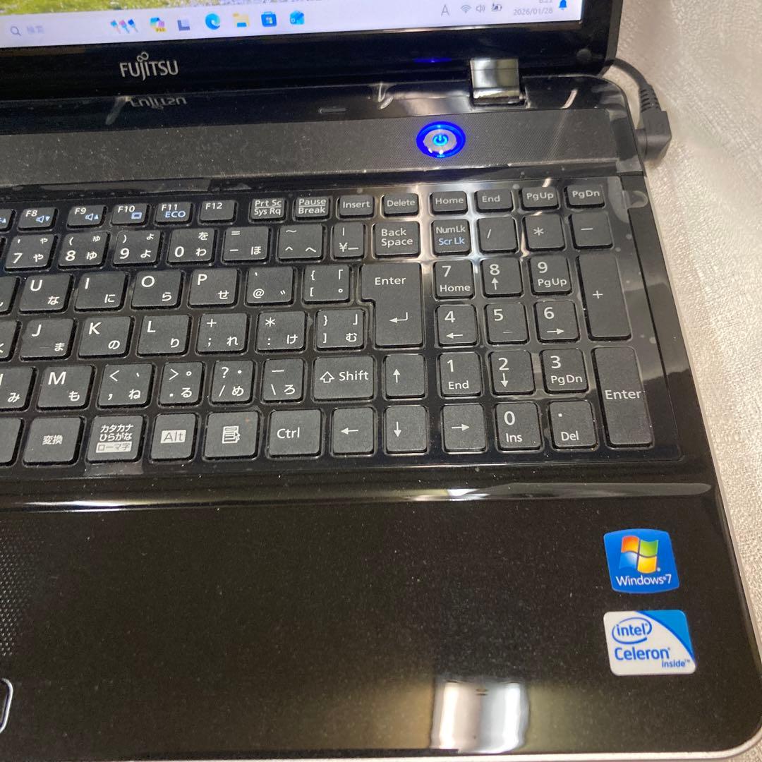 富士通ノートパソコン　LIFEBOOK AH30/H SSD128GB 電池新品