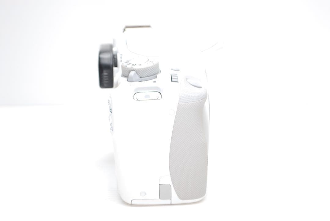 ✨キャノン kiss X7✨超望遠付き✨ダブルレンズセット✨極美品✨お得