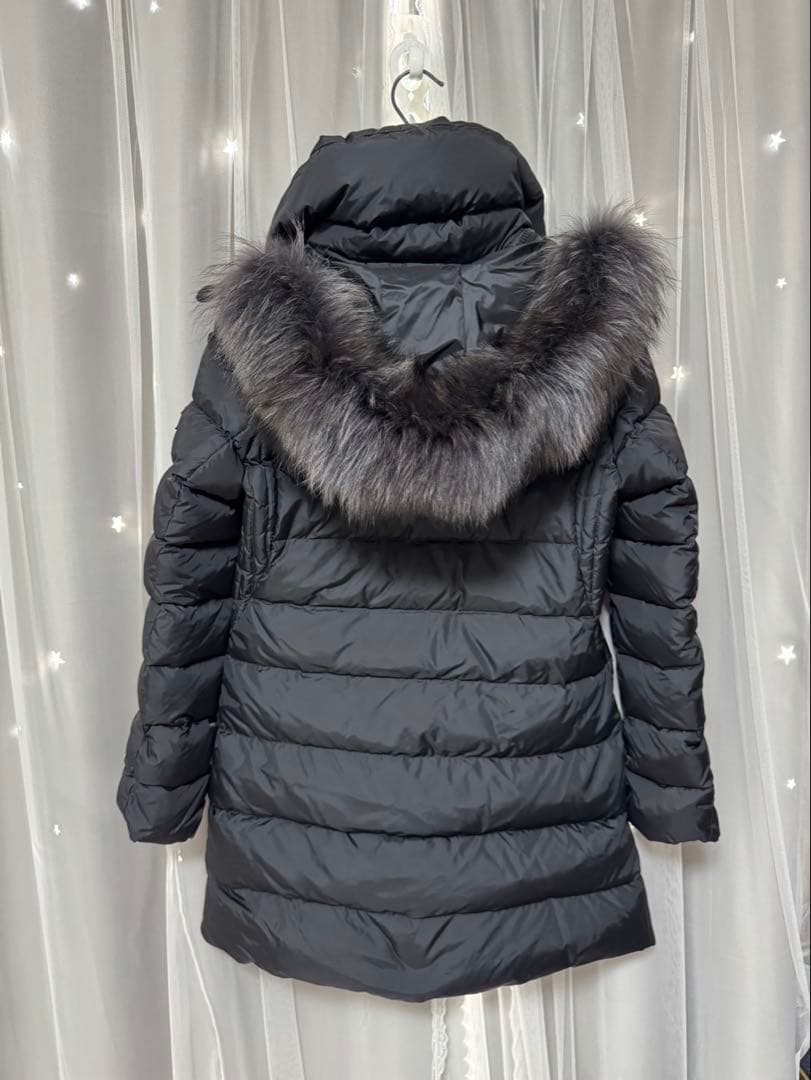 TATRAS SARMA ブラックダウンジャケット