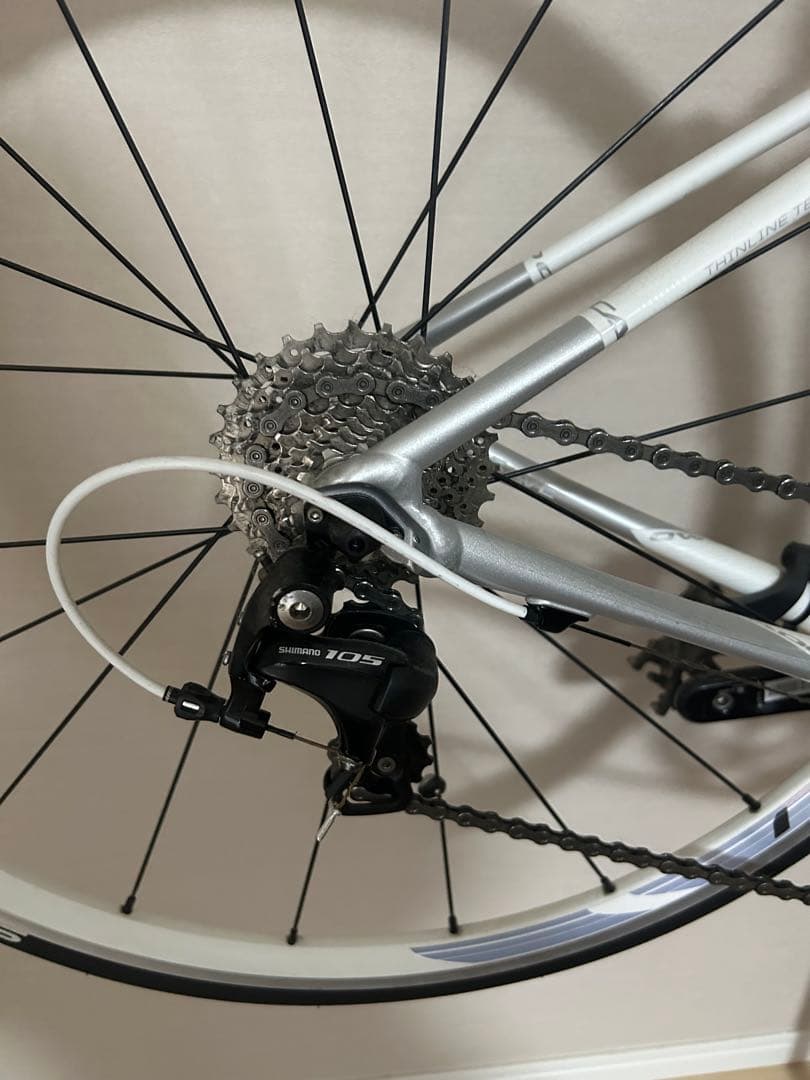 【美品】CANNONDALE キャノンデールCAAD10ロードバイク