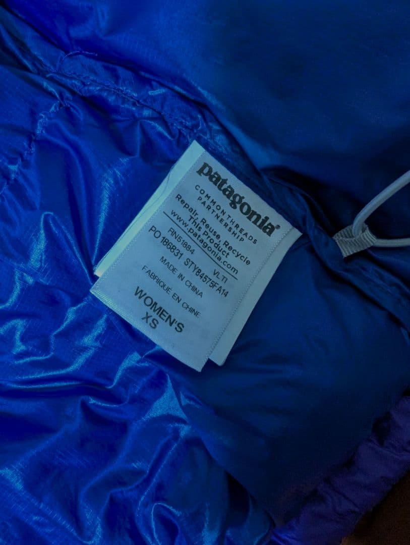 Patagonia　フィッツロイ　ダウンフーディ　ウィメンズXS　ダウンパーカ