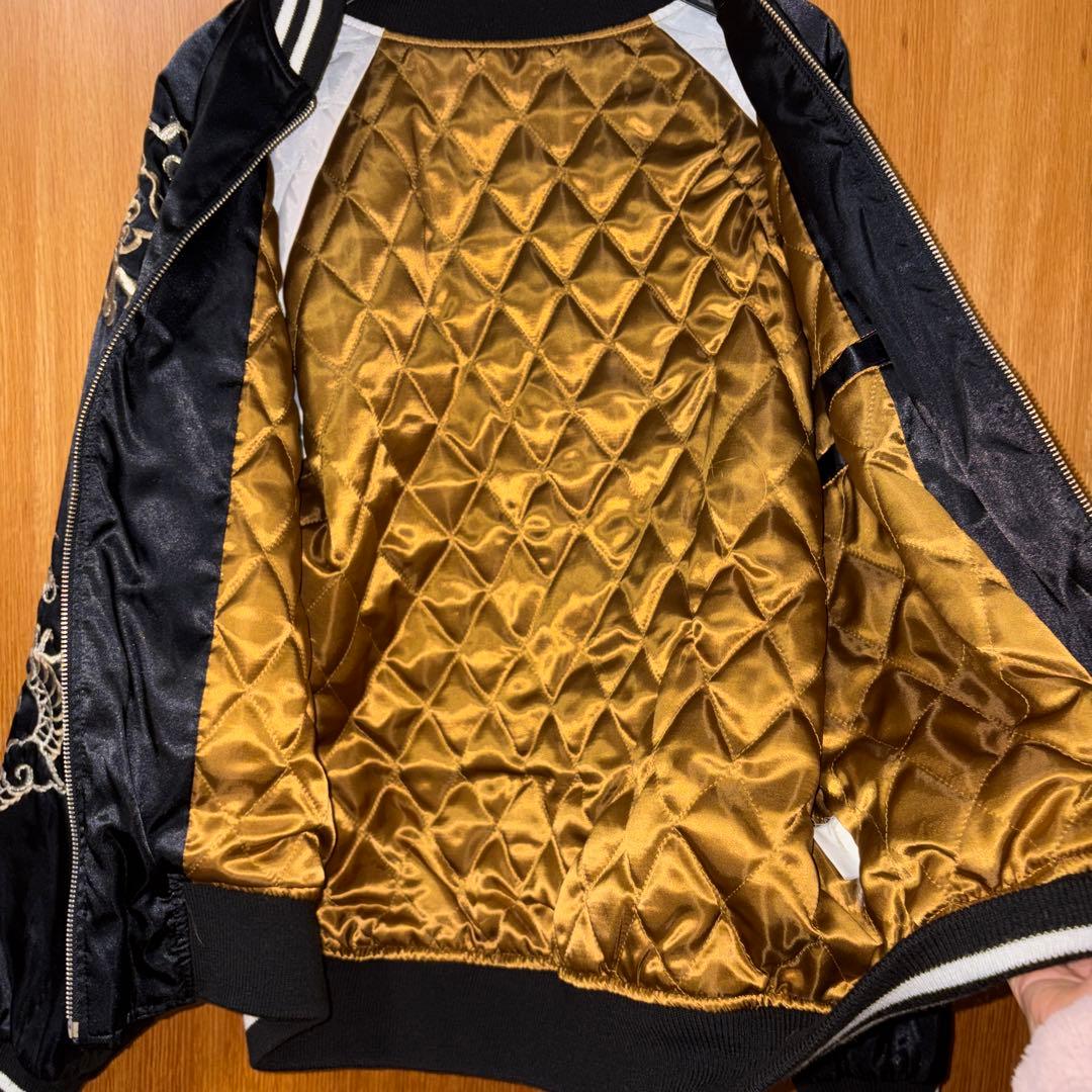 ドラゴン　龍　刺繍　スカジャン　黒