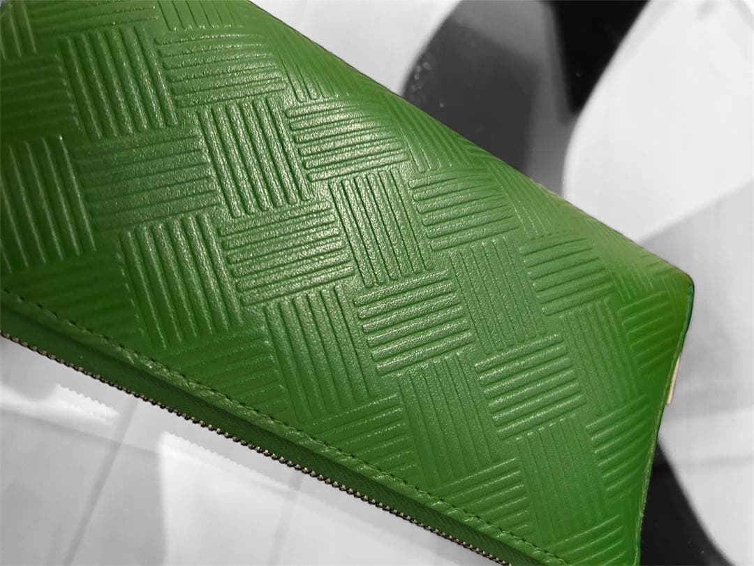 【希少】 Bottega Veneta ボッテガヴェネタ デボスイントレチャート