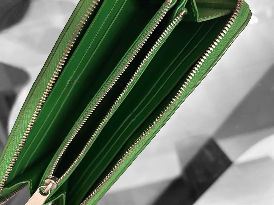 【希少】 Bottega Veneta ボッテガヴェネタ デボスイントレチャート