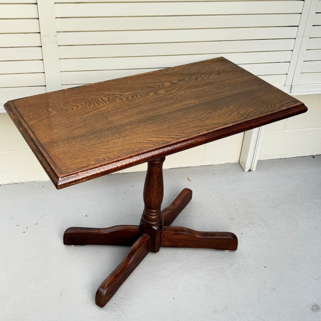 昭和レトロ　喫茶店にあった頑丈なテーブル　ビンテージ