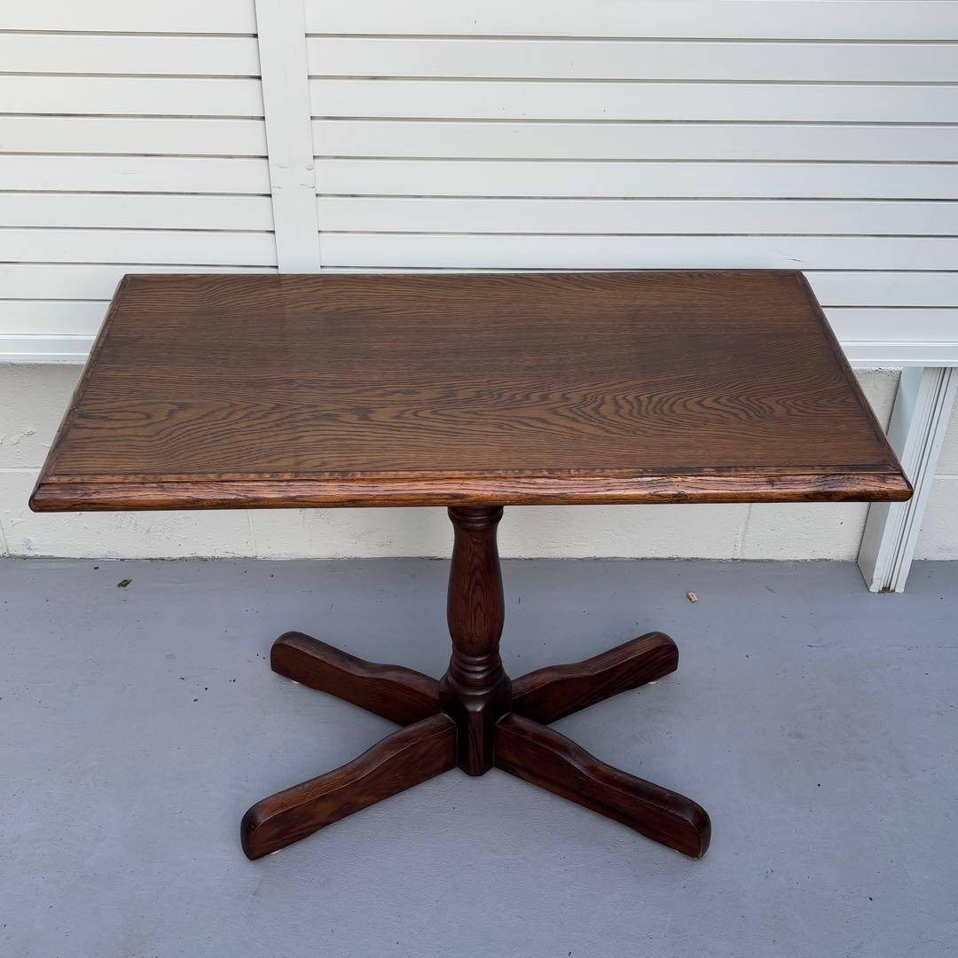 昭和レトロ　喫茶店にあった頑丈なテーブル　ビンテージ