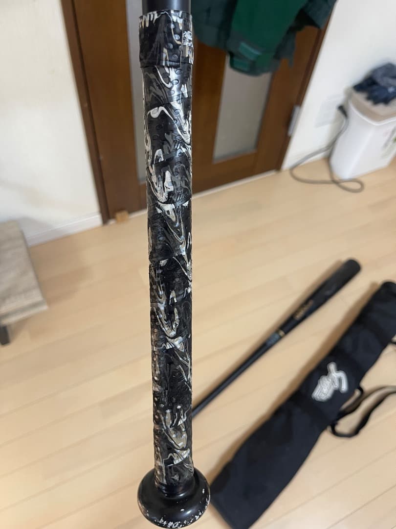 軟式用　ルイスビルスラッガー➕アディダストレーニングバット　バットケース付き