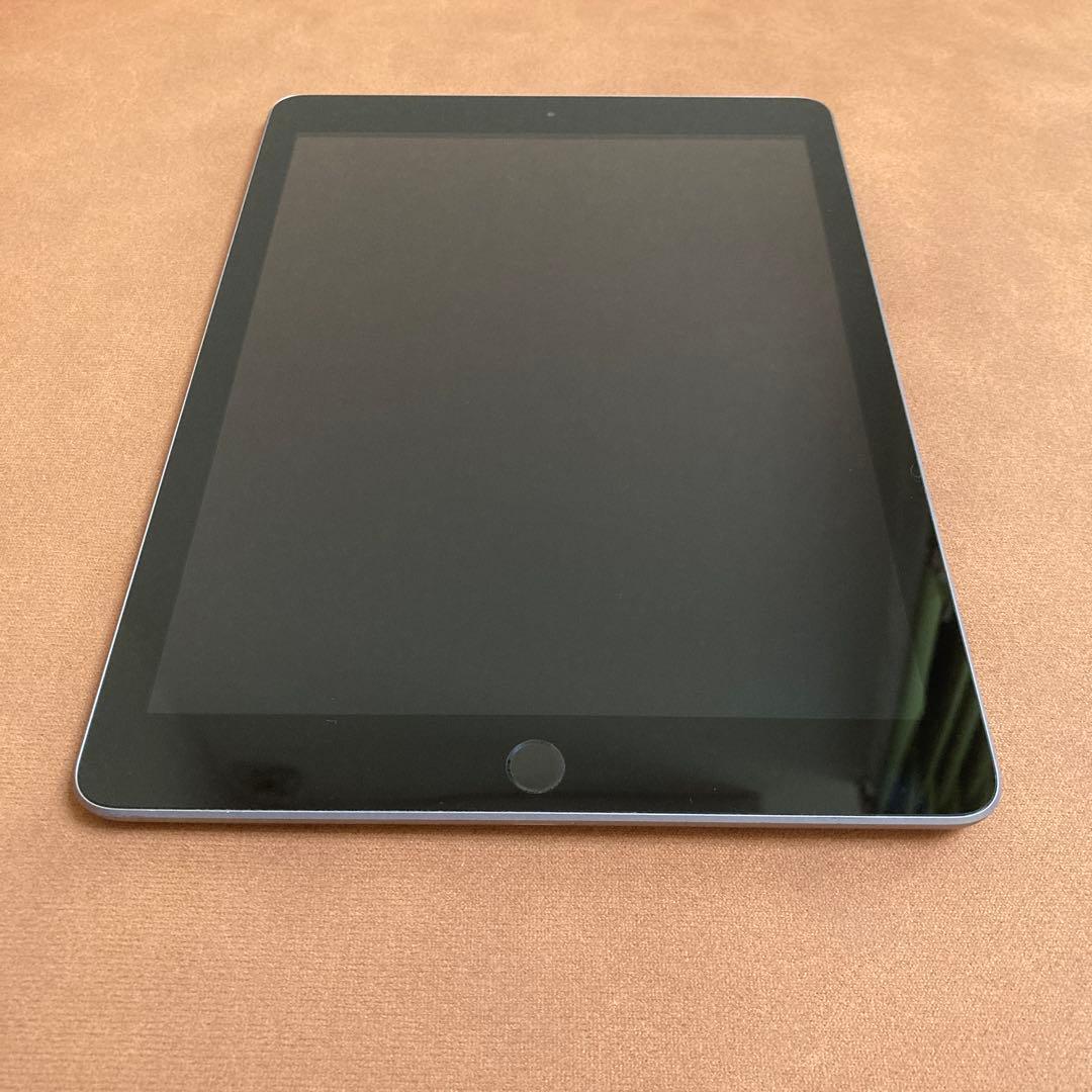 90 電池最良好☆比較的美品☆iPad6 第6世代 32GB WIFIモデル☆