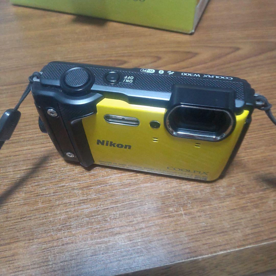 Nikon COOLPIX W300 防水カメラ
