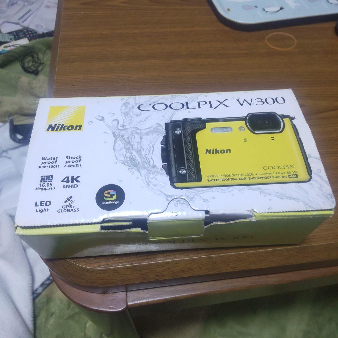 Nikon COOLPIX W300 防水カメラ