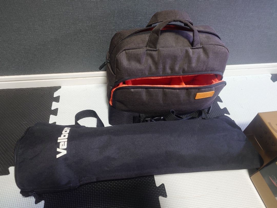 一眼レフ　Nikon D5600 ダブルズームレンズキット　35mm単焦点レンズ