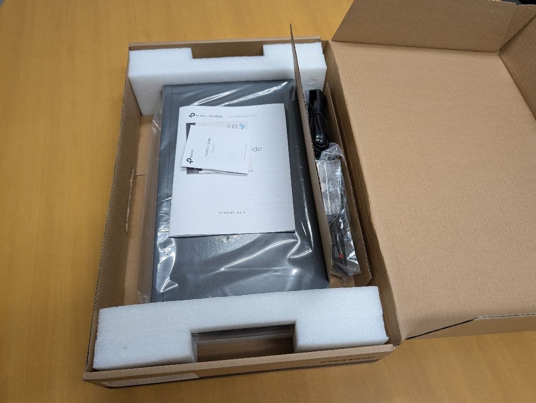 tp-link Omada 10G VPNルーター ER8411