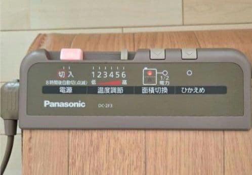 【良品】パナソニックかんたん床暖2畳 フローリング調 DC2F3ホットカーペット