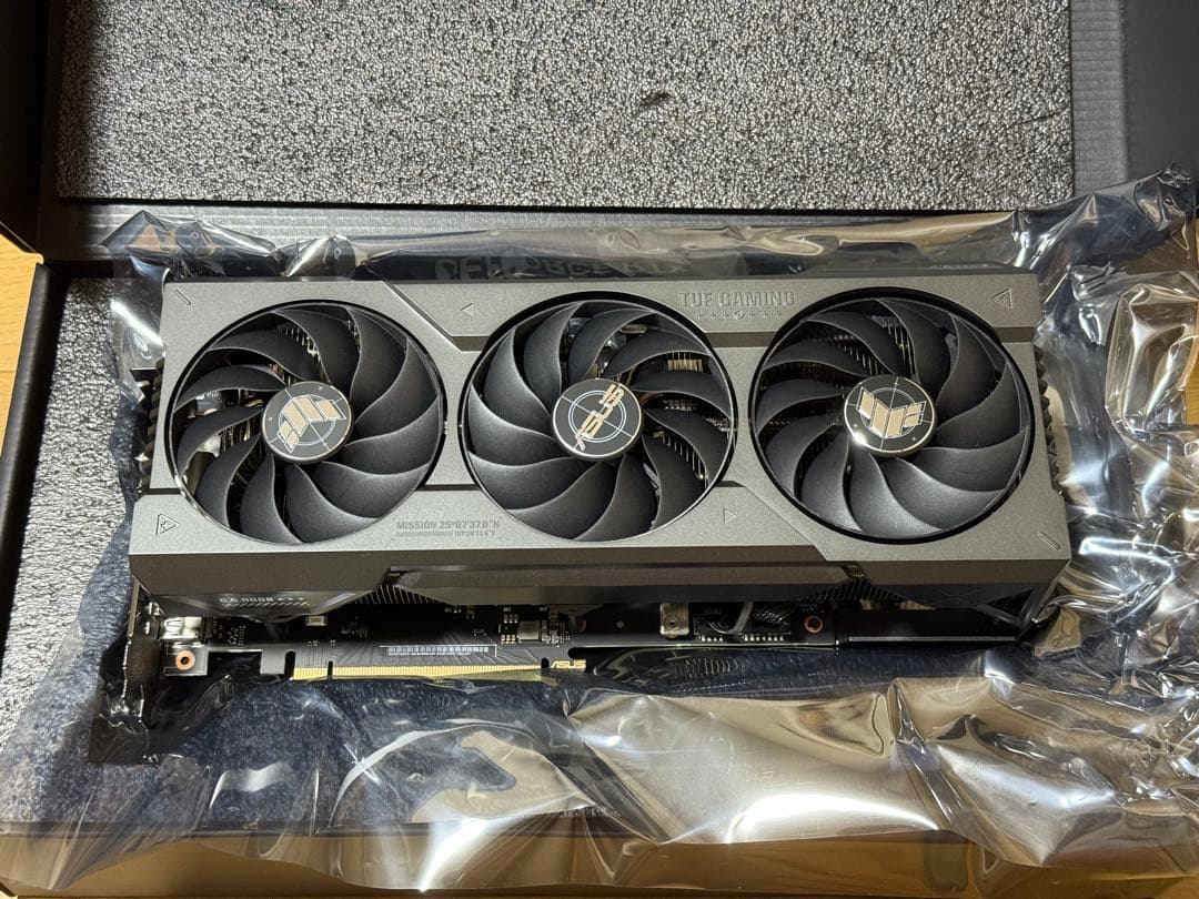グラフィックボード・グラボ・ビデオカード ASUS TUF Gaming GeForceRTX4070Ti 12GB