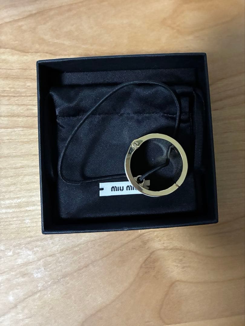 miu miu ヘアゴム