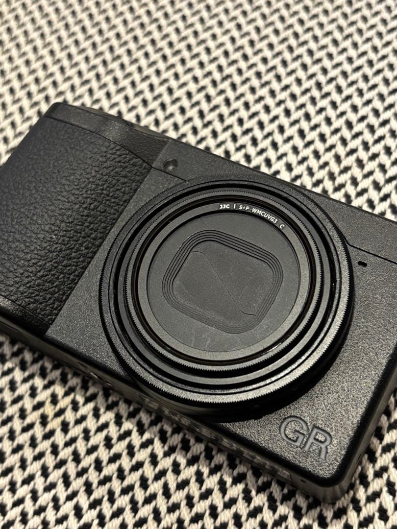 【美品】RICOH GR III（ショット数5176回）その他付属品付き