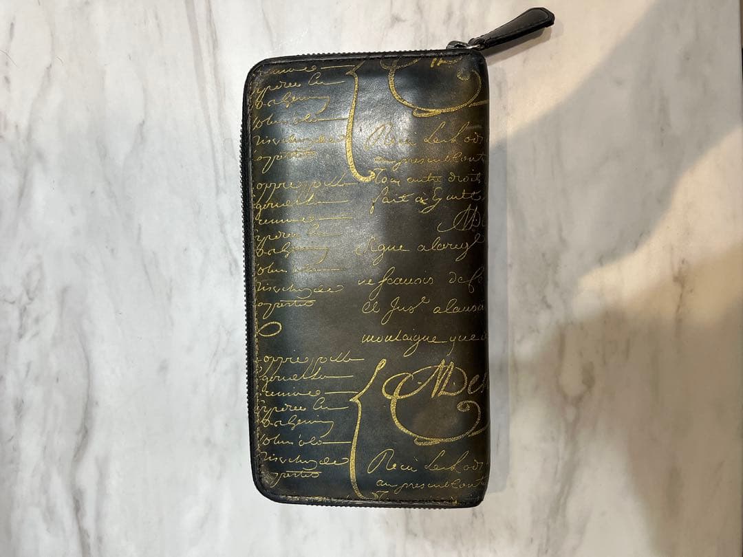 Berluti イタウバ　ブルー & ゴールドデンパティーヌ　長財布