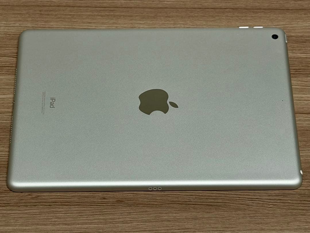 【美品】Apple iPad 第9世代 Wi-Fi 64GB シルバー