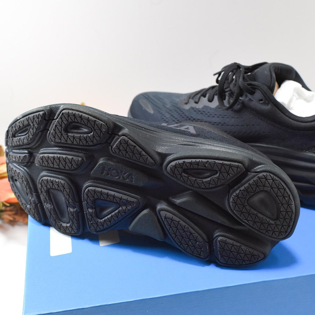 新品です。HOKA ボンダイ8 ワイド ブラック 25cm