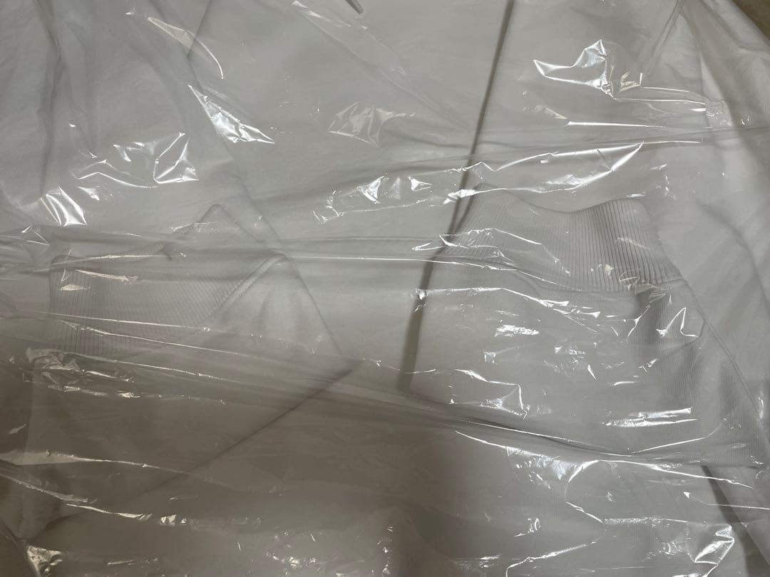 バレンシアガパーカー　s