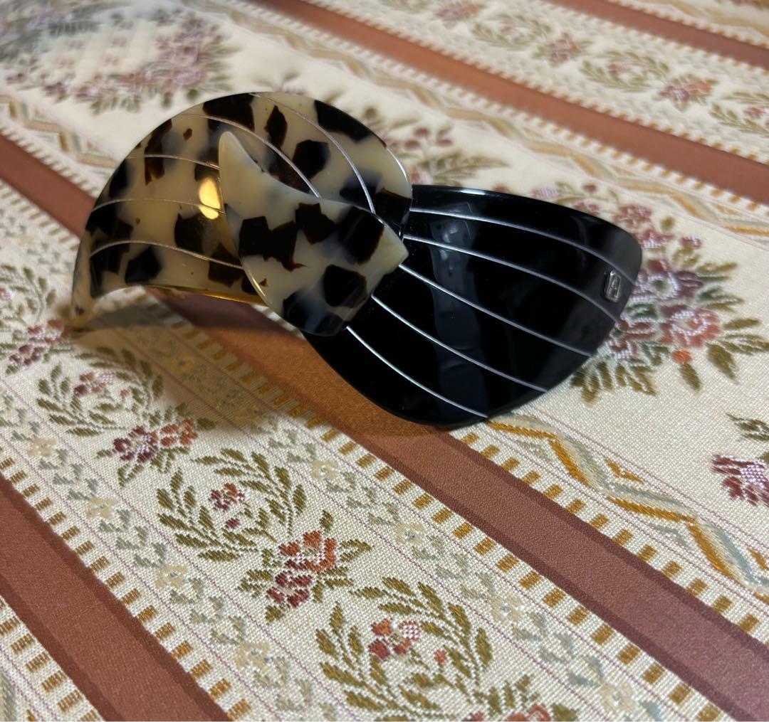 ★ALEXANDRA DE PARISアレクサンドルドゥパリ　バレッタ★