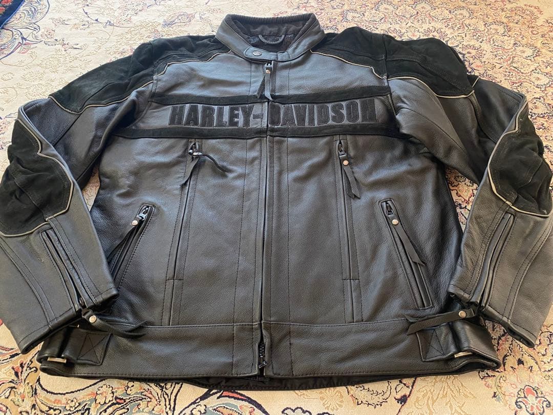 新品未使用HARLEY-DAVIDSON ブラックレザーロゴジャケット在庫限り。