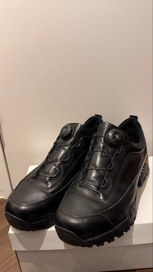 箱付 YOAK JOURNEY DISC BLACK ヨーク スニーカー