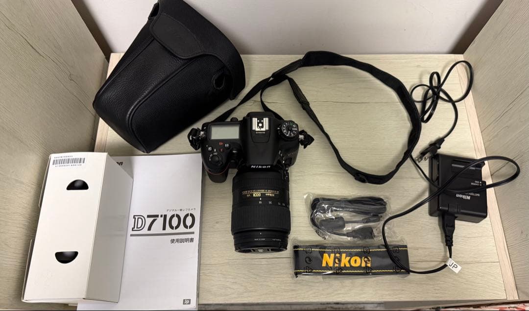 Nikon D7100 デジタル一眼レフ カメラ