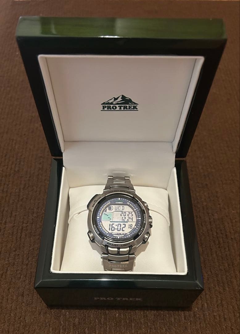 PRO TREK MANASLU デジタル腕時計