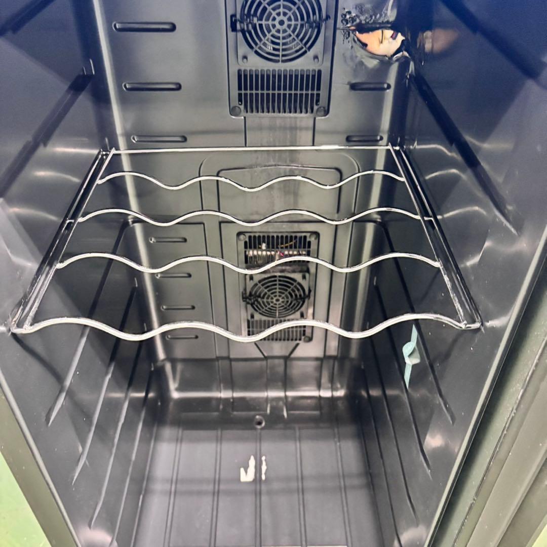 569 コンポジット　ワインセラー　小型　右開き　78L