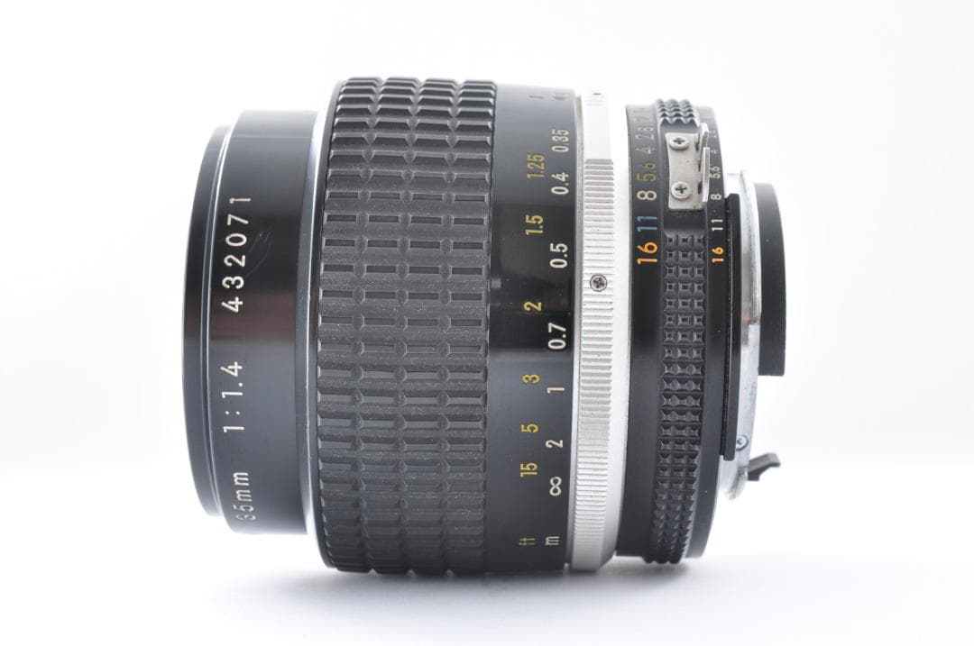 【美品】Nikon ニコン Ai-S NIKKOR 35mm F1.4 フード付