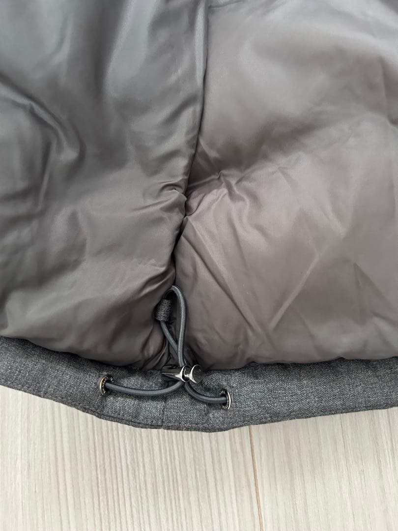 MONCLER モンジュネーブル グレー フード付きダウンジャケット サイズ0