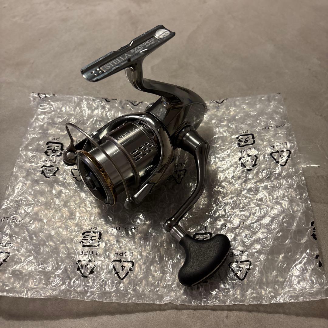 ド*。様 シマノ　18ステラ　3000MHG