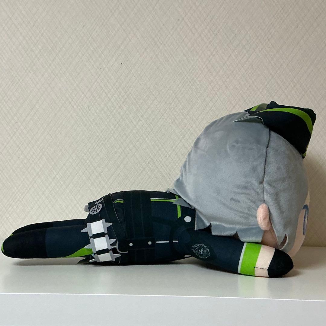 シルバー メガジャンボ 寝そべり ぬいぐるみ ツイステ