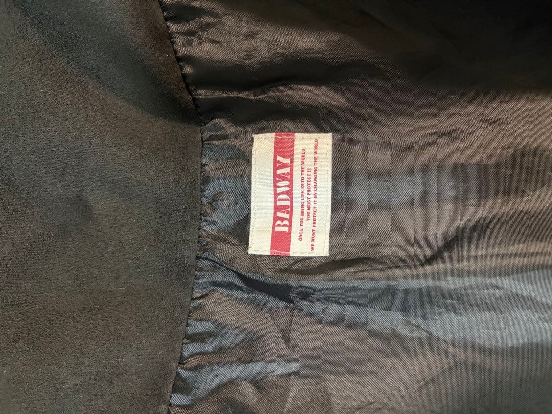 BADWAYブラックダウンジャケット