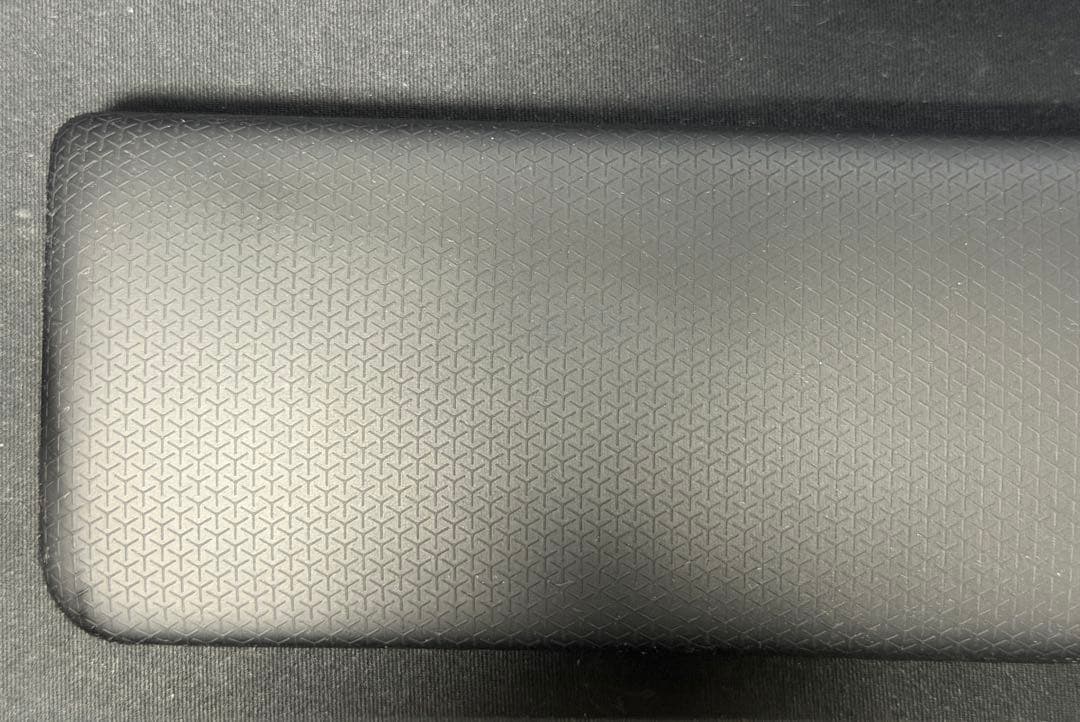 美品　保証あり　CORSAIR K70 PRO TKL &純正PBTキャップ3種