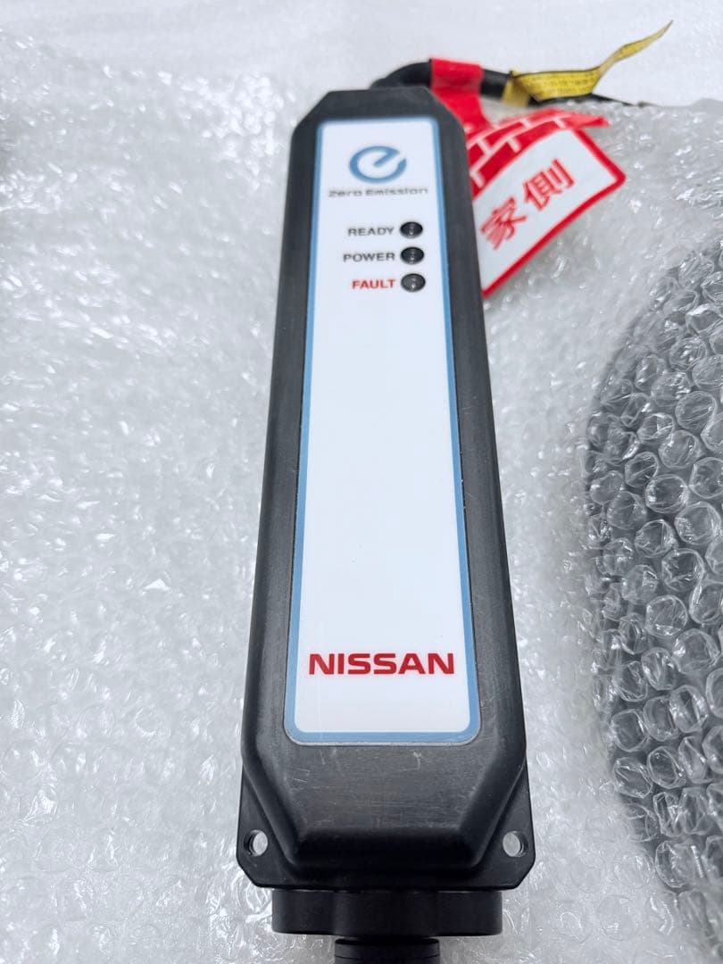 美品　最新型番　日産リーフ充電ケーブル　 6WX0A 624