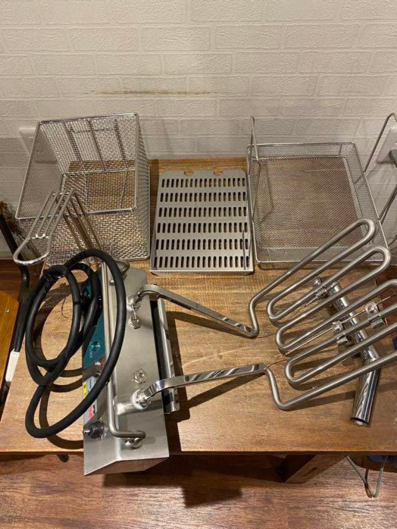 タニコ　フライヤー