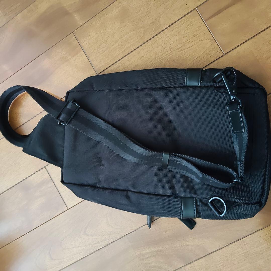 【匿名配送】ポーター ワンショルダーバック　ボンド BOND