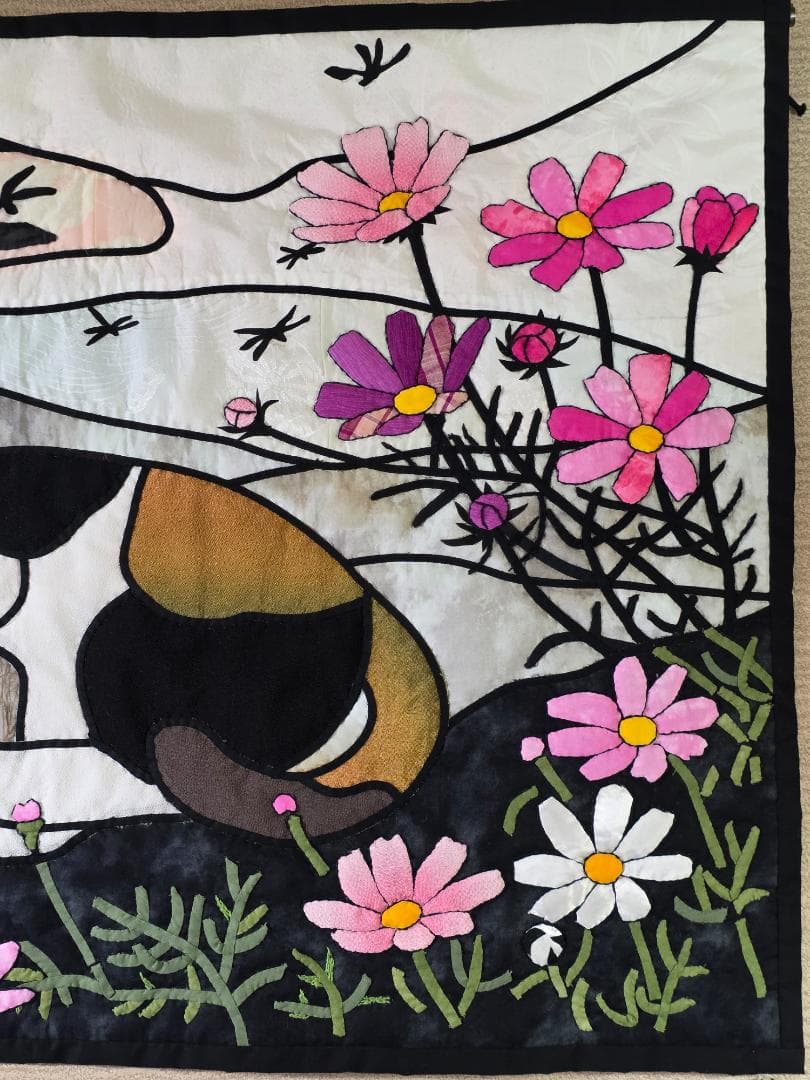 ハンドメイド ステンドグラスキルトタペストリー　猫とコスモス