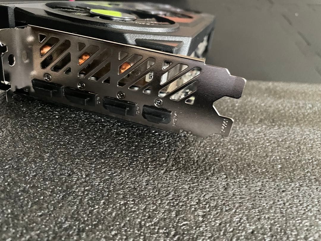 グラフィックボード・グラボ・ビデオカード GIGABYTE GEFORCE RTX 4070 WINDFORCE OC