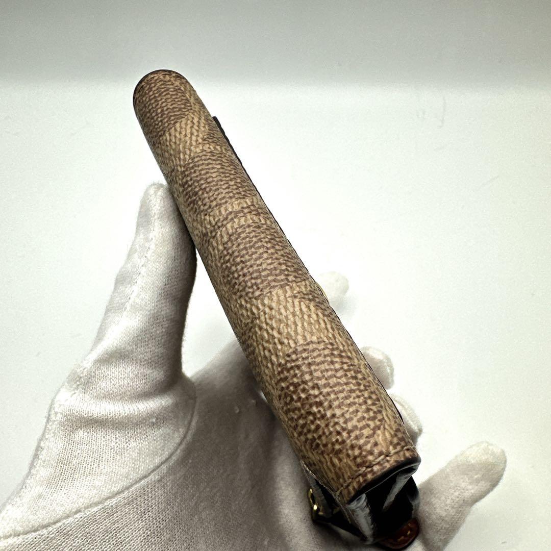 COACH 三つ折り財布 ミニ財布 シグネチャー柄コンビデザイン Cロゴ