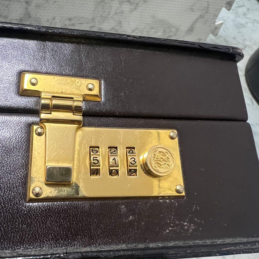 ロエベ アタッシュケース ビジネスバッグ アナグラム レザー ブラウン