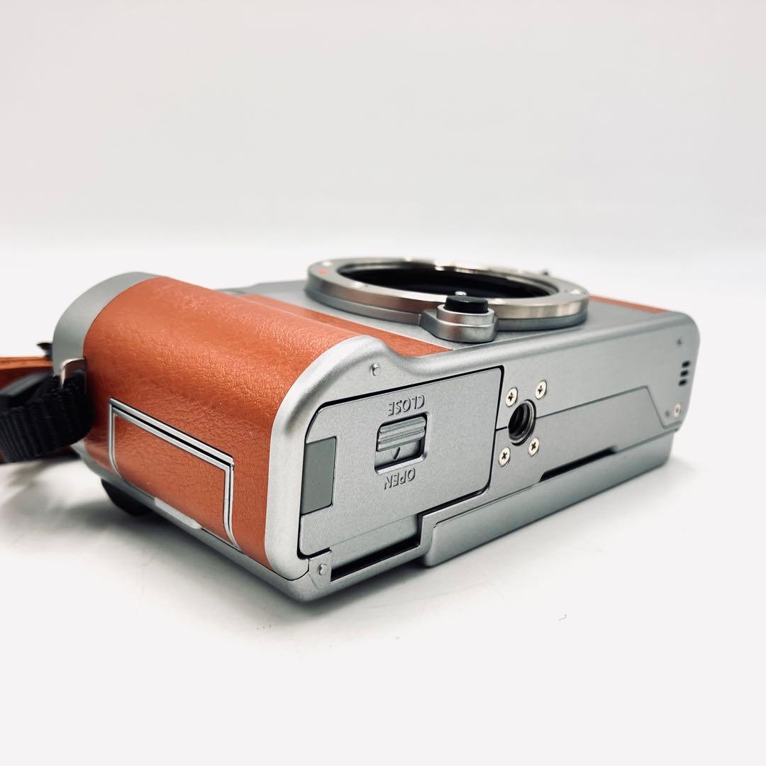 美品♪ FUJIFILM X-A5 ブラウン　15-45mmレンズキット