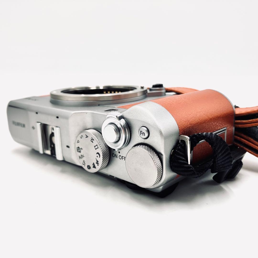 美品♪ FUJIFILM X-A5 ブラウン　15-45mmレンズキット