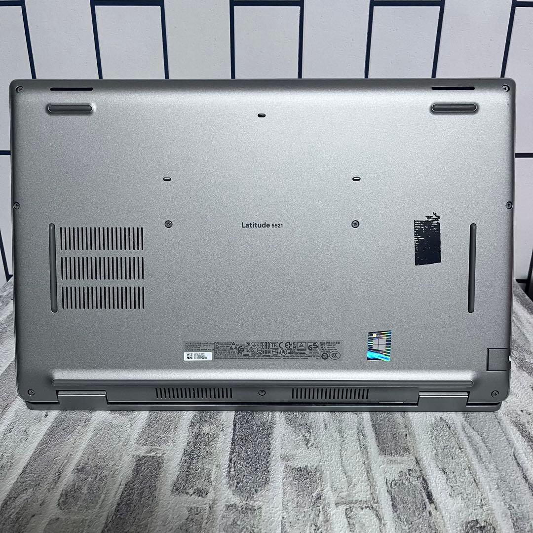第11世代 DELL Latitude5521 i7 11850H 32Gメモリ
