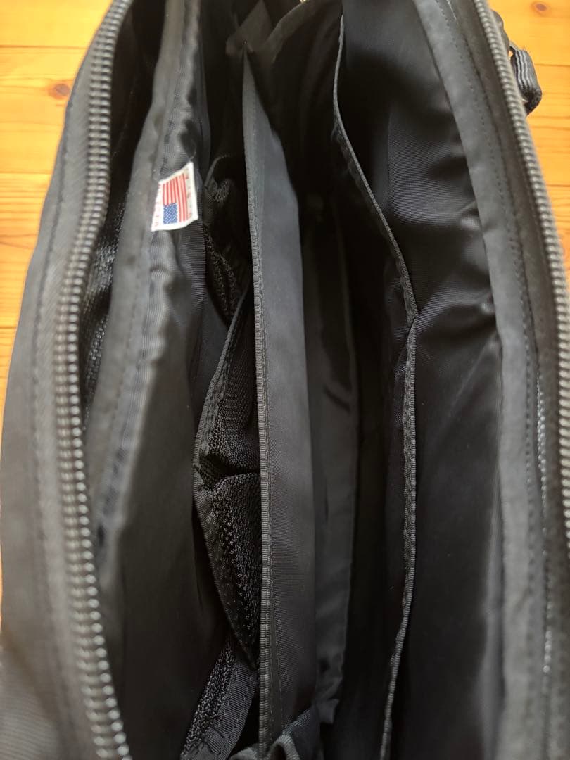 ブリーフィング B4ライナー 黒 美品