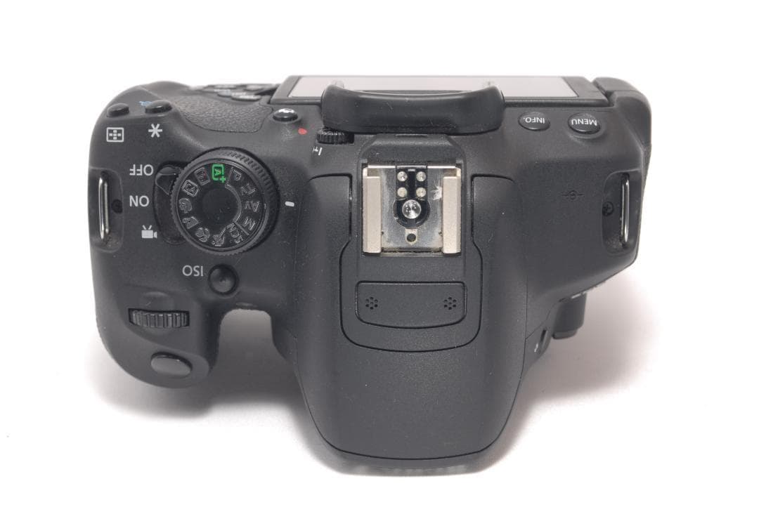 ⭐️レンズフード付き⭐️Canon Kiss X7i キャノン　デジタル一眼