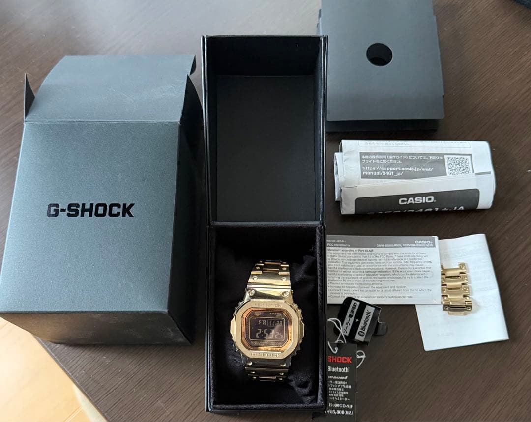 CASIO G-SHOCK GMW-B5000GD-9JF 付属品完備